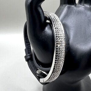 NWT lia sophia “Electra” wrap bracelet 6 1/2 -7”Black leather Ombré cut crystals